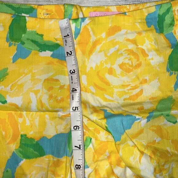 Lilly Pulitzer Deenie Shorts in Sunglow Yellow Roses - First Impression sz 00 - Picture 5 of 7